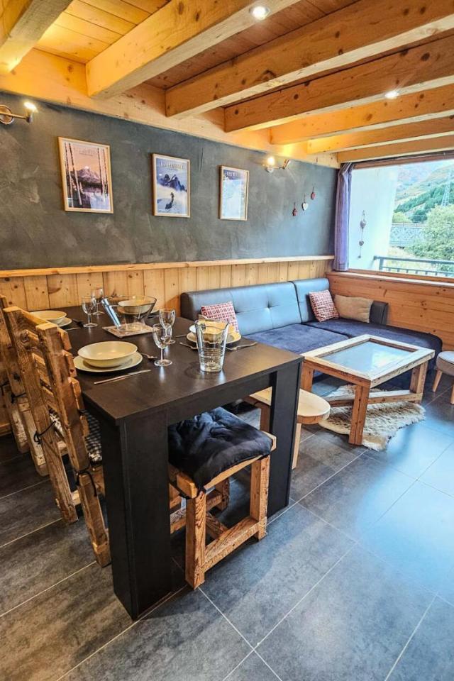 Residence Campanules - Ski Aux Pieds, Appartement Pour 6 Personnes Tout En Bois Au Coeur Des Menuires Mae-9071 – bild 2