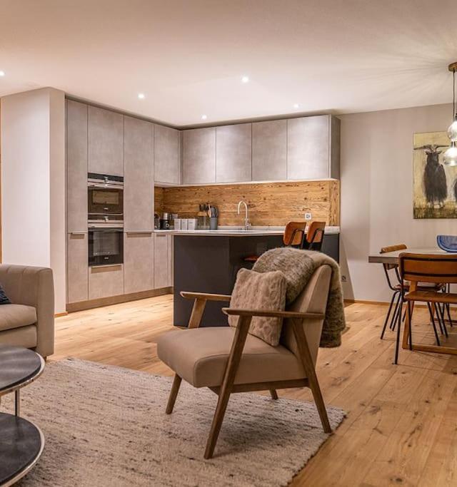 Saas-Fee Stylish Ski Apartment – billede 2