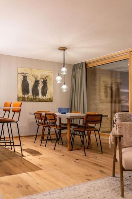 Saas-Fee Stylish Ski Apartment – billede 9
