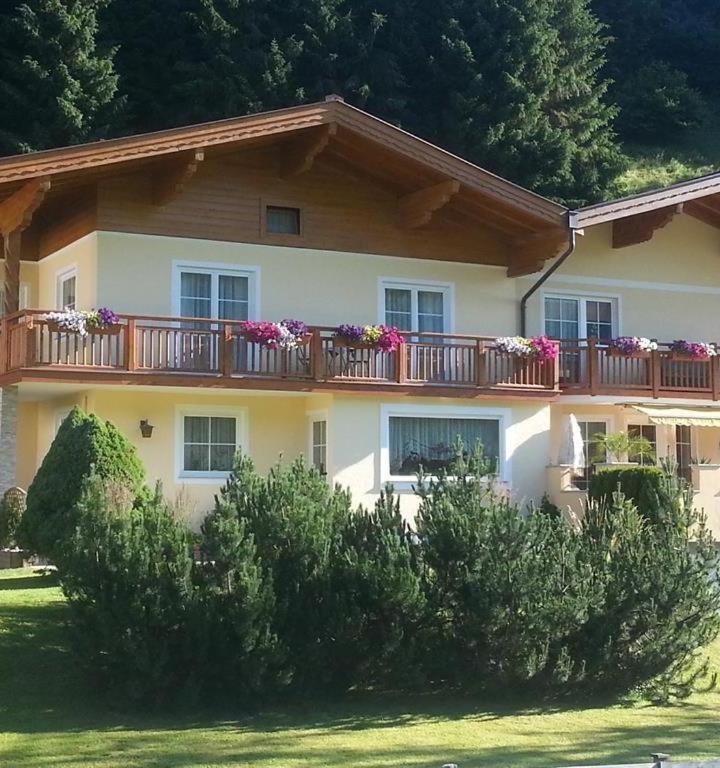 Two-Bedroom Apartment - Free WiFi – Appartement Muhlbacher