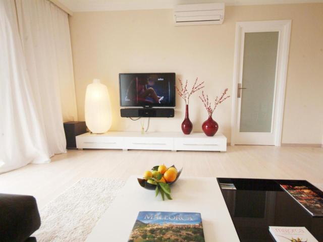 Apartment Corales de Mar in Alcudia with Sea View, by Bebreeze – billede 8