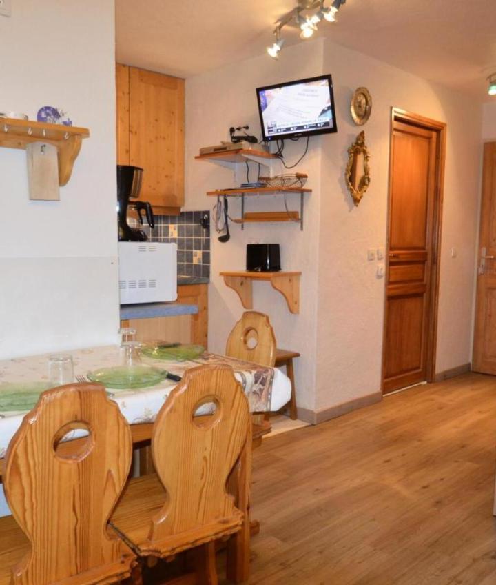 Apartment (1 double bed) – Residence Median - Appartement Equipe Pour 4 Personnes Aux Menuires Mae-5544