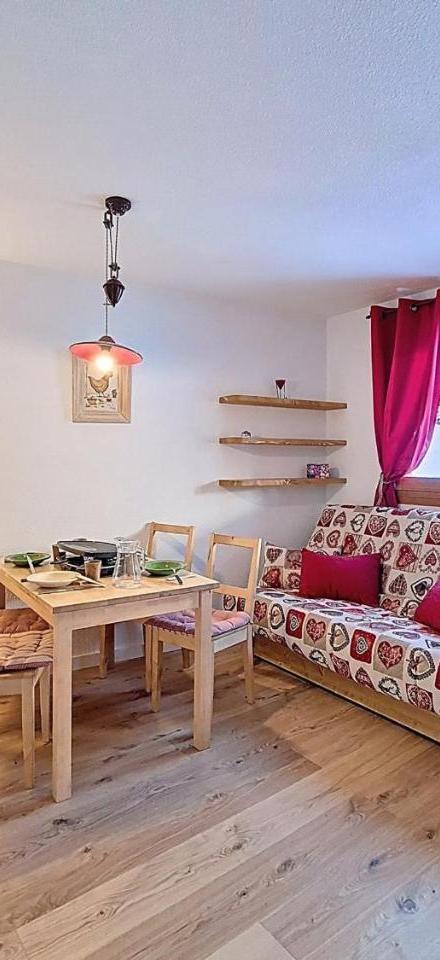 Apartment – Appartement Lumineux 2 Pieces - Acces Direct Pistes, 5 Pers, Balcon - Fr-1-344-1128