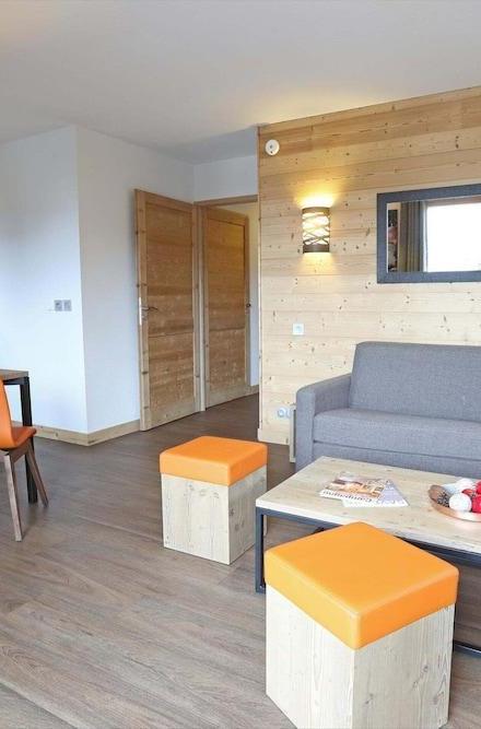 Apartment (1 Double Sofa Bed and 9 Twin Beds) – Apartment in France with SPA And Pool