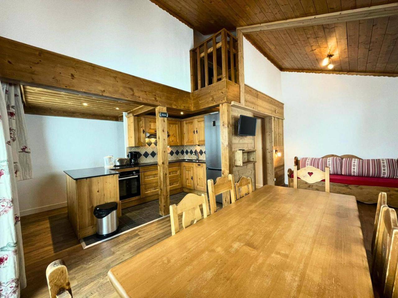 Residence Bosson - Appartement 8 Personnes Ski Aux Pieds Aux Menuires Mae-3784, Les Menuires