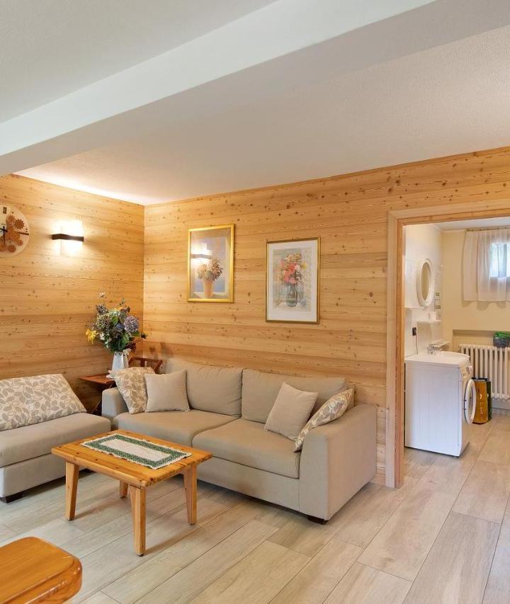 Two-Bedroom Deluxe Apartment with Garden View (1 sofa bed) - Free WiFi – Casa Silvia