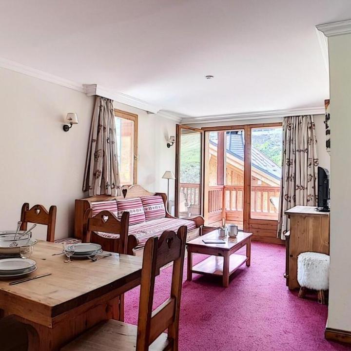 Appartement - Free WiFi – Residence Les Cristaux - Appartement Spacieux · Proche Des Pistes · Balcon · Sauna · Hammam · Wifi Mae-0604