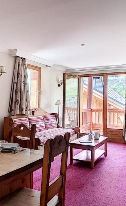 Appartement - Free WiFi – Residence Les Cristaux - Appartement Spacieux · Proche Des Pistes · Balcon · Sauna · Hammam · Wifi Mae-0604