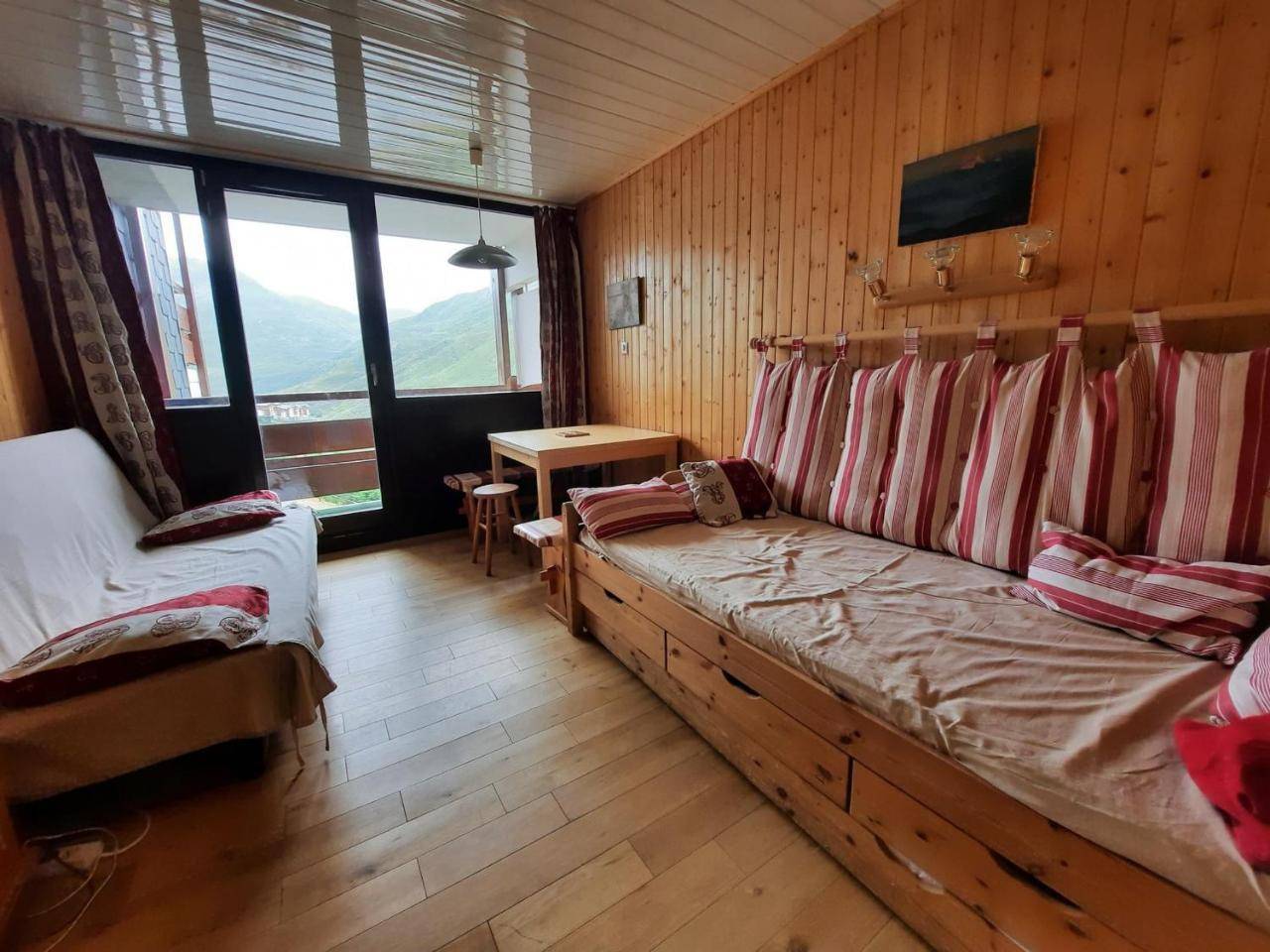 Studio Economique 2 Pers Avec Balcon Sud, Les Menuires - Fr-1-452-269, Les Menuires