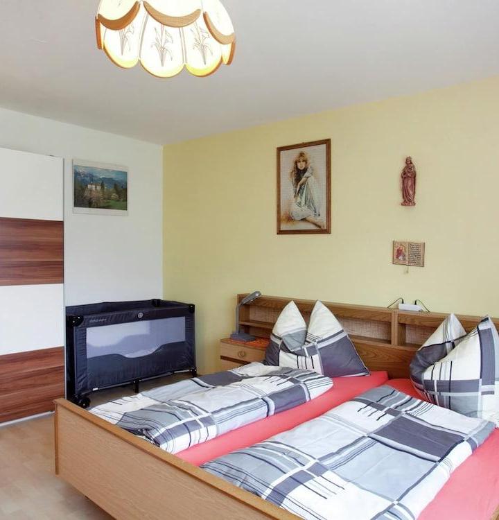 Apartment (3 Twin Beds, 1 Bed and 1 Twin Bunk Bed) – Apartment in Wagrain Near Ski Slopes