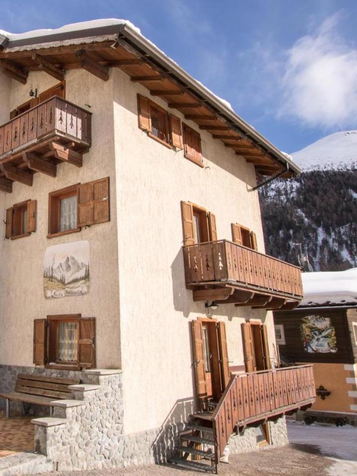 One-Bedroom Apartment (1 sofa bed, Bedroom#1: 1 large bed) - Free WiFi – Baita Soldanella - Livigno