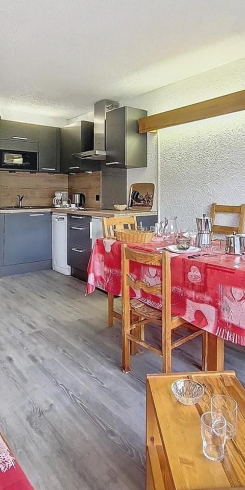 Appartement Duplex Lumineux Au Pied Des Pistes, Balcon - Fr-1-344-1075 – Les Menuires