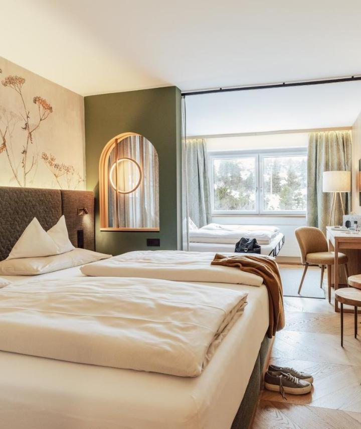 Junior Suite (Bedroom#1: 1 extra-large double bed and 1 sofa bed) - Free WiFi – Hotel Romerhof Superior