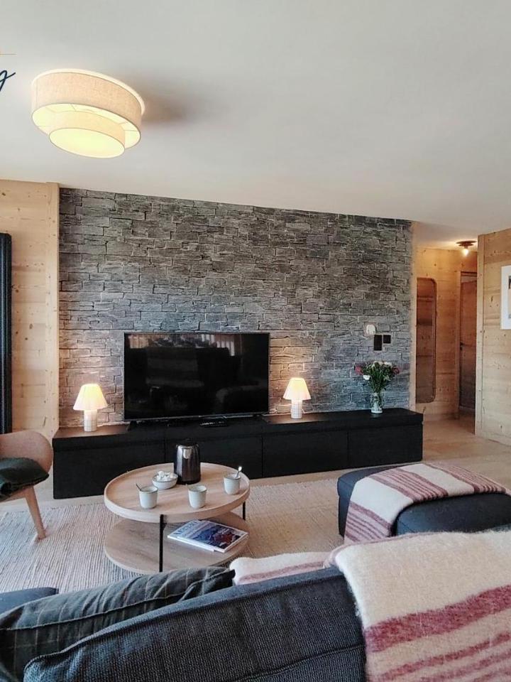 Three-Bedroom Apartment with View (1 single bed and 1 double bed) - Free WiFi – Homency - Residence Cachemire A305