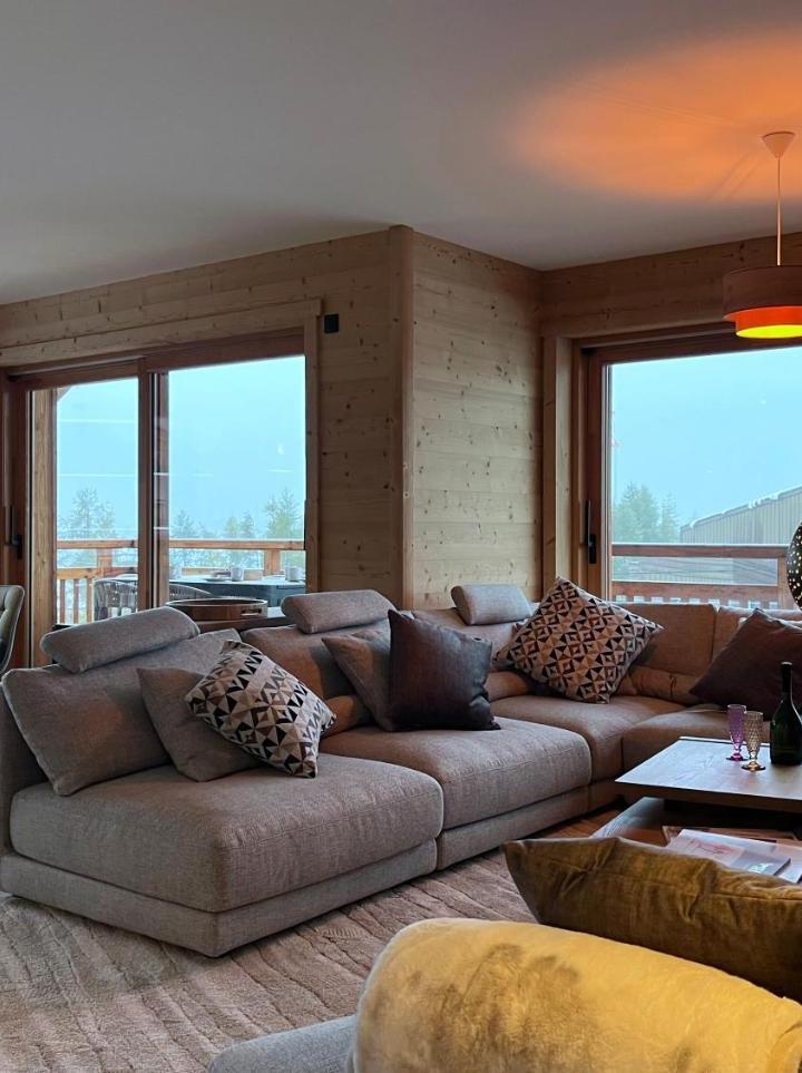 Three-Bedroom Deluxe Apartment (1 large bed) - Free WiFi – Homency - Residence Cachemire A404
