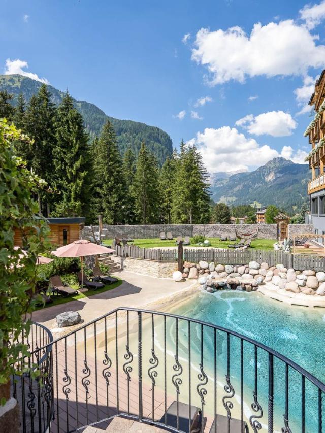 Hotel Croce Bianca Leisure & SPA Hotel