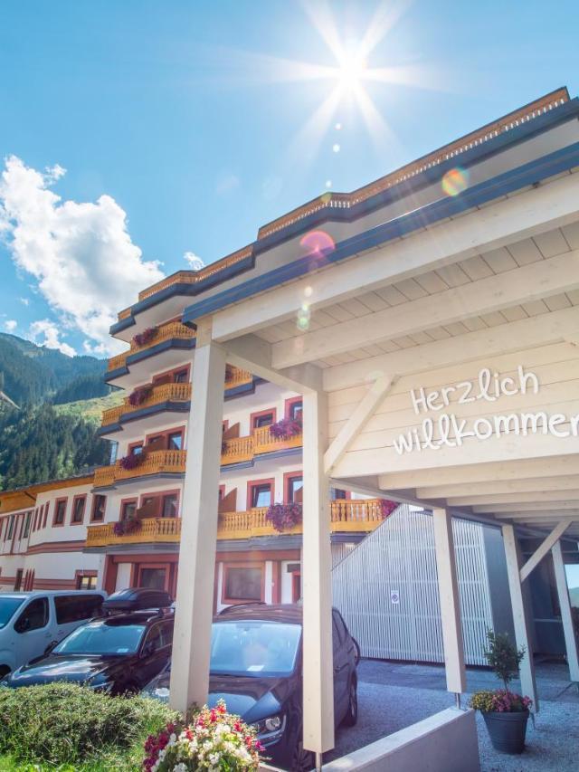 Jufa Alpenhotel Saalbach