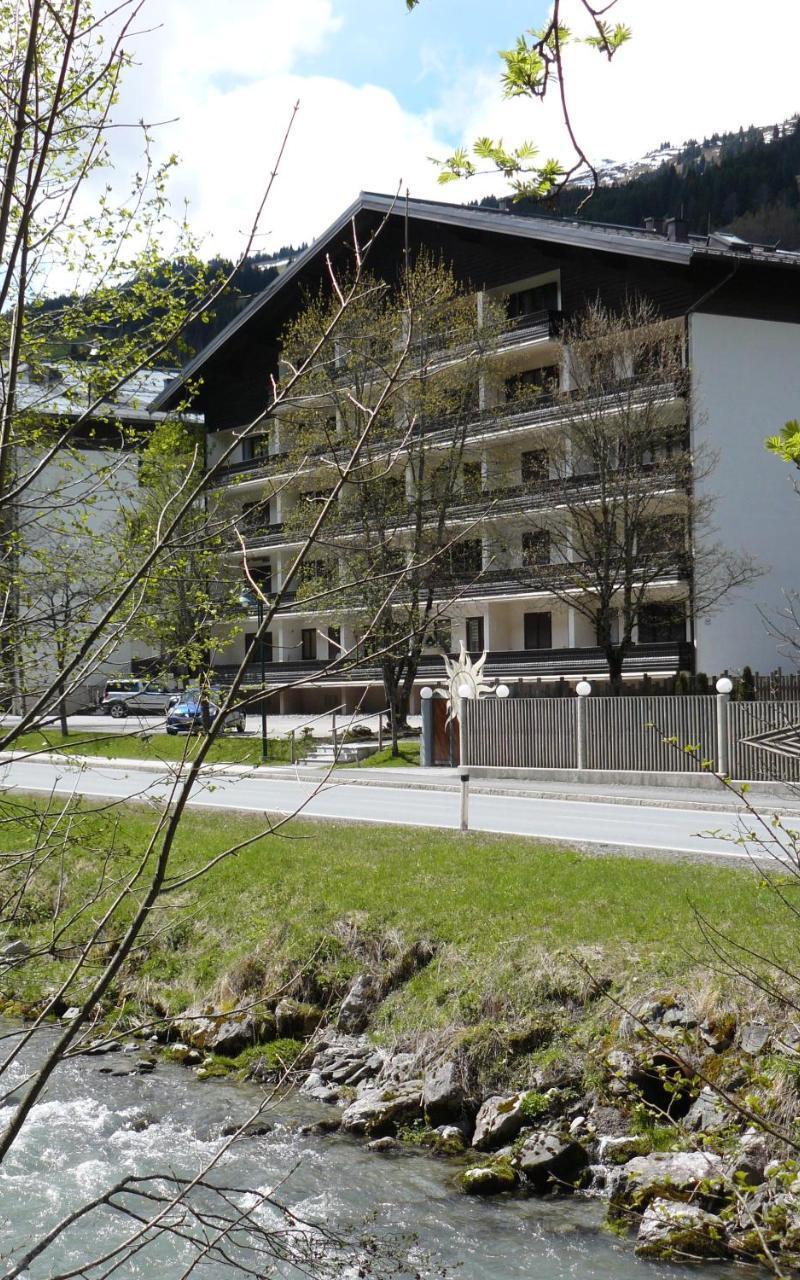 Alpenappartements Domicil by Hermann Weiss