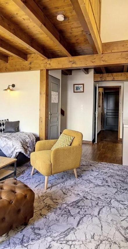 Appartement - Free WiFi – Residence Les Cristaux - Appartement Renove & Spacieux · Proche Des Pistes · Balcon · Sauna · Hammam · Wifi Mae-9954