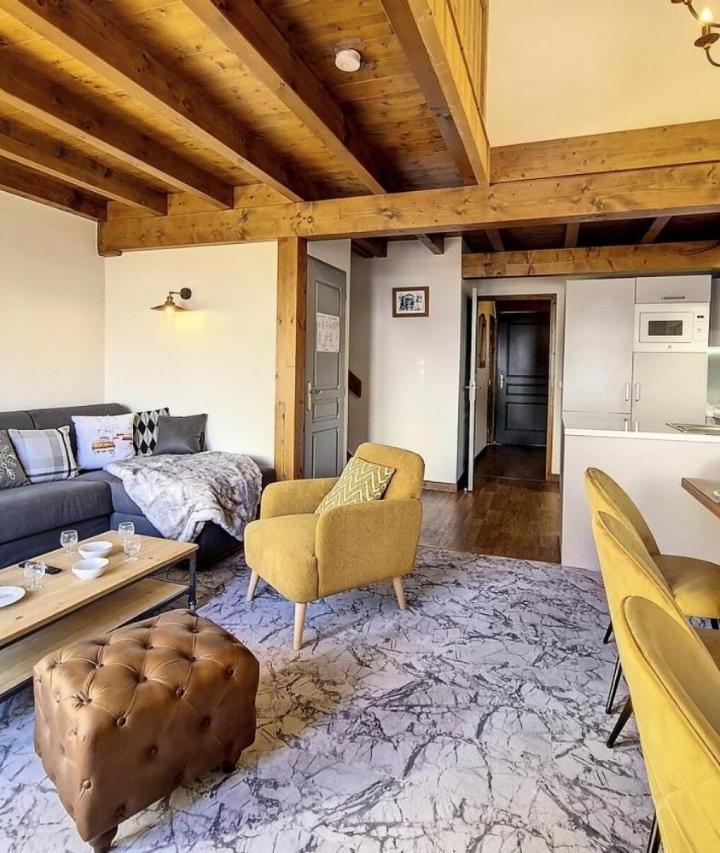 Appartement - Free WiFi – Residence Les Cristaux - Appartement Renove & Spacieux · Proche Des Pistes · Balcon · Sauna · Hammam · Wifi Mae-9954