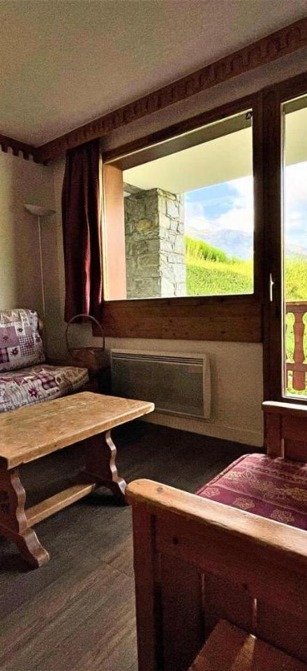 Apartment (1 single bed, Bedroom#1: 1 double bed, Bedroom#2: 1 bunk bed) – Residence Bosson - 4/6 Pers Ski Au Pied Aux Menuires - Acces 3 Vallees Mae-3844