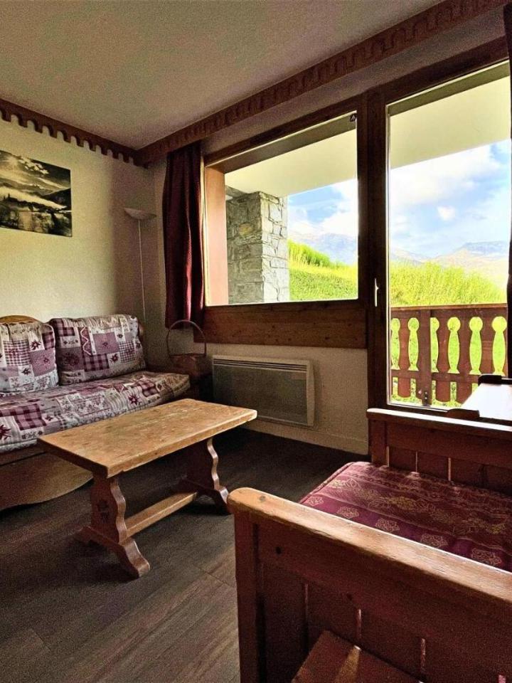 Apartment (1 single bed, Bedroom#1: 1 double bed, Bedroom#2: 1 bunk bed) – Residence Bosson - 4/6 Pers Ski Au Pied Aux Menuires - Acces 3 Vallees Mae-3844