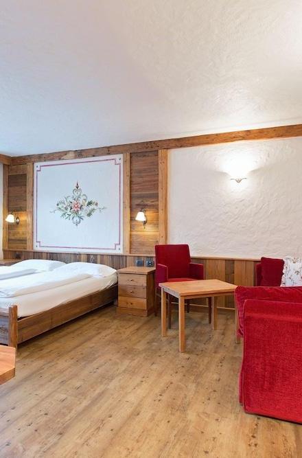 Hotel Crosal – billede 1