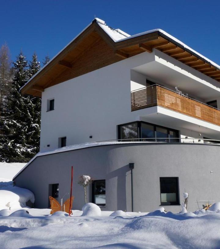 Two-Bedroom Apartment with 2 Bathrooms  (1 extra-large double bed) - Free WiFi – Sunnseit