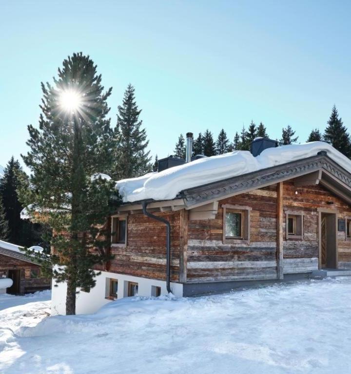Standard Triple Room (1 bunk bed and 1 large bed) - Free WiFi – Astn Hutten Residenz Waldsicht Konigsleiten - Ferienwohnungen