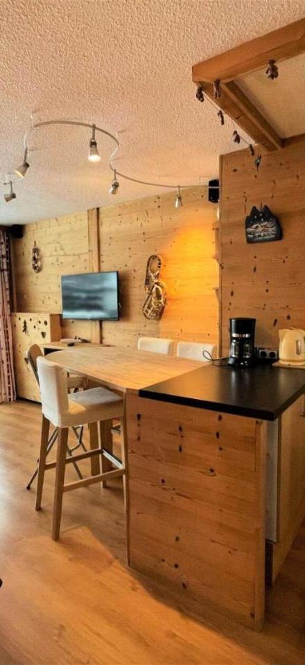 Apartment (1 double bed) – Residence Peclet - Magnifique Appartement 4 Pers Ski Au Pied Au Coeur Des Menuires Mae-5454