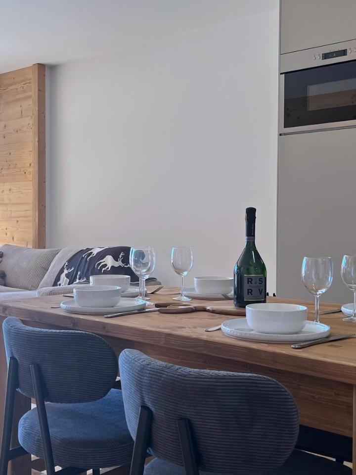 Two-Bedroom Apartment with Mountain View (2 bunk beds) - Free WiFi – Homency - Residence Cachemire A203