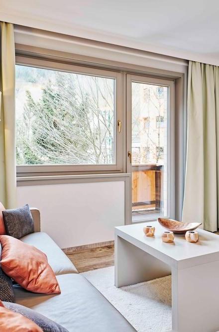 Modern Suite Directly on the Ski Slope – billede 1