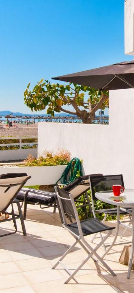 Apartment Oiza Sand Castle 24 at Alcudia Beach, Wifi And Aircon – billede 1