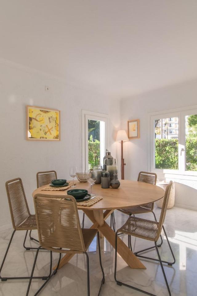 Elegant Beachside Can Catlar Villa – billede 3