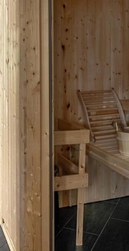 Suite with Sauna (1 large bed) - Free WiFi – Alphatauern Health Resort - Adults Only 15 Plus