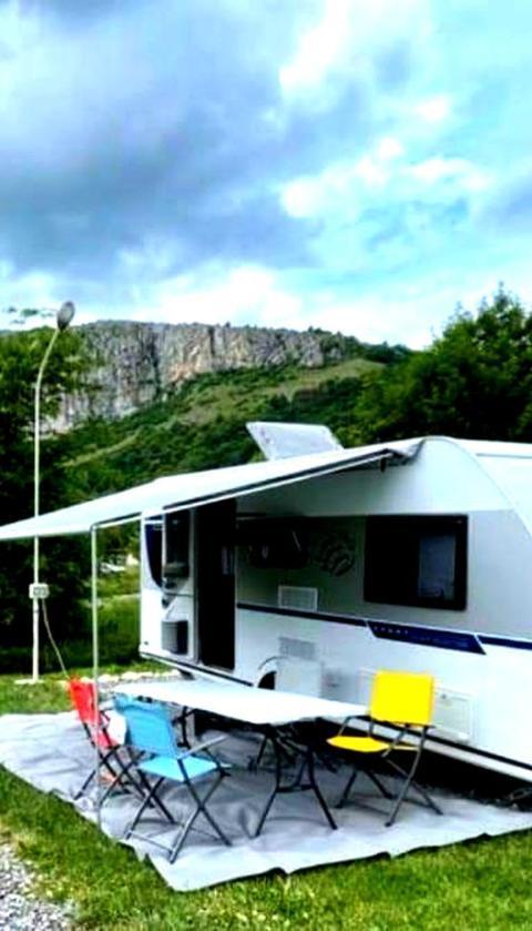Cozy Caravan in Camping Erlengrund, Bad Hofgastein – Bad Gastein