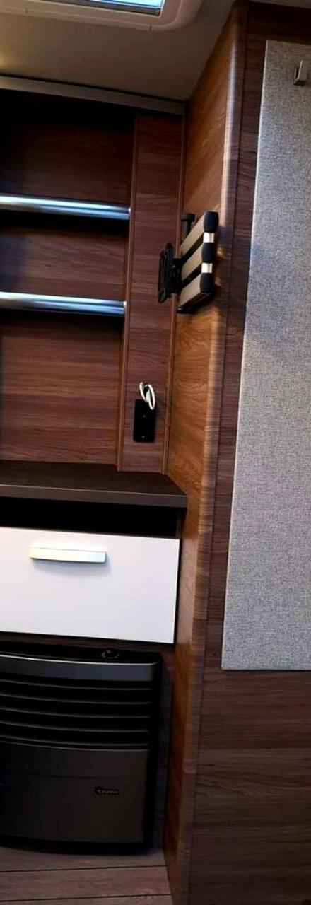 Cozy Caravan in Camping Erlengrund, Bad Hofgastein – billede 3