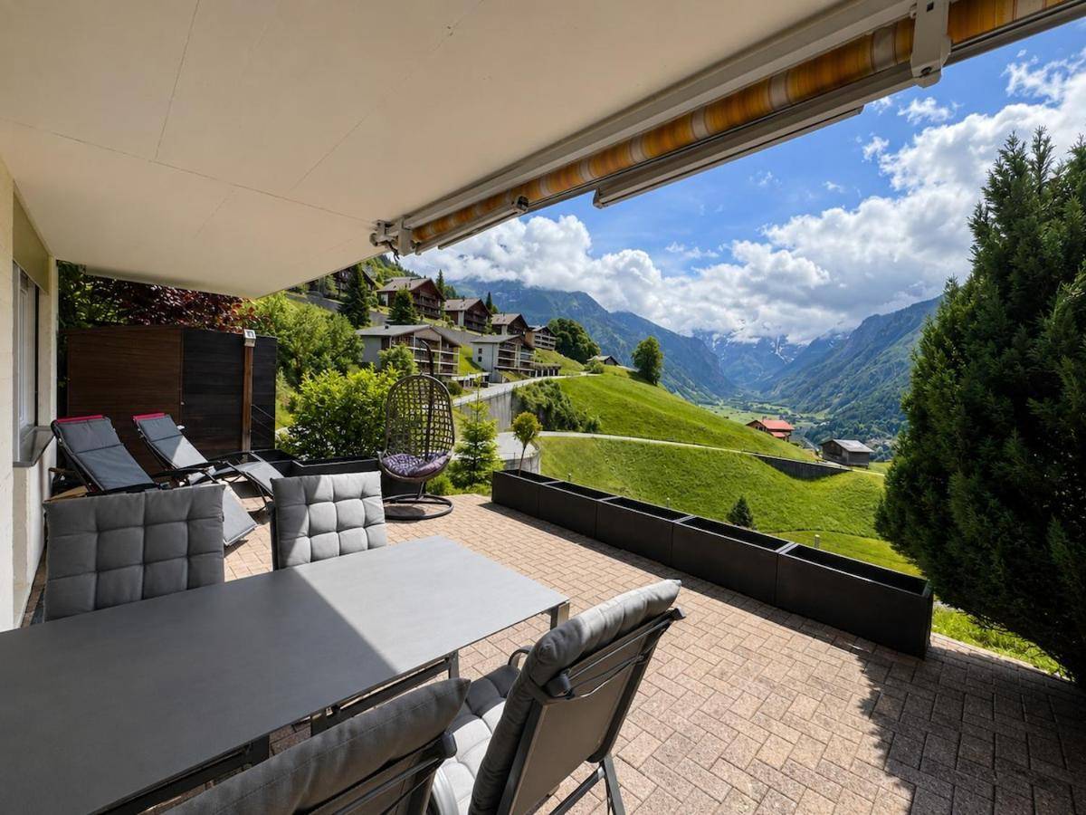 Moderne Wohnung Mit Sonniger Terrasse, Blick Auf Die Berge Und Das Engelbergertal, Engelberg