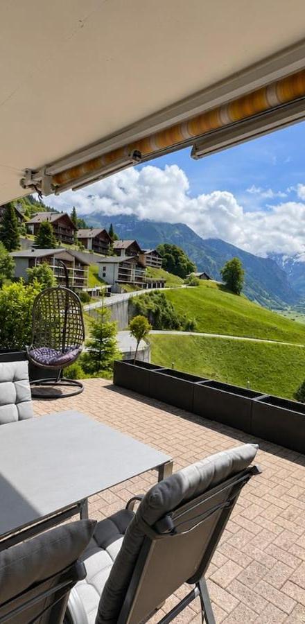 Moderne Wohnung Mit Sonniger Terrasse, Blick Auf Die Berge Und Das Engelbergertal – billede 1
