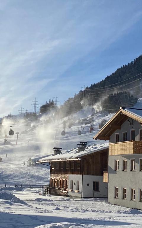 Chalet Marmotta Neve – St. Anton