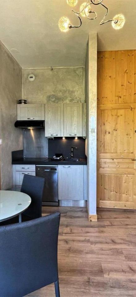 Apartment (1 double bed) – Residence Caron - Appartement Pour 4 Personnes 2 Pieces 25m² Aux Menuires Mae-5394