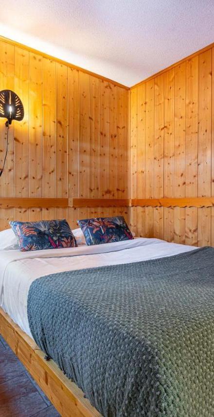 Two-Bedroom Apartment with Balcony and Terrace (1 sofa bed) - Free WiFi – Residence Arcelle, Ski In-Out with Wifi in Val Thorens, "V1" by Versant Collection
