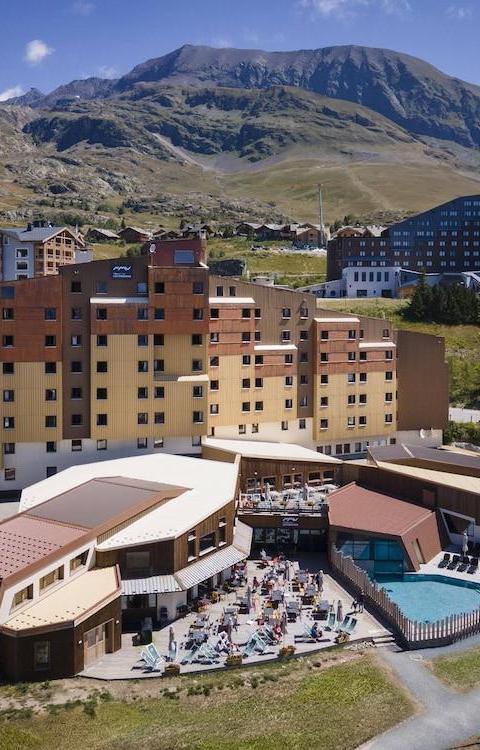 Retreat with Shared Pool And Terrace – Alpe d'Huez