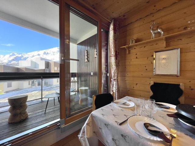 So206 Grand 2 Pieces Style Chalet Les Menuires – bild 2