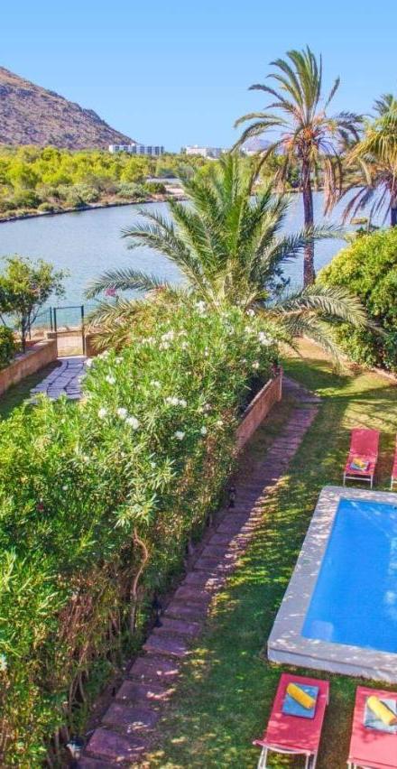 Villa Casa de Lago by Villa Plus – billede 1