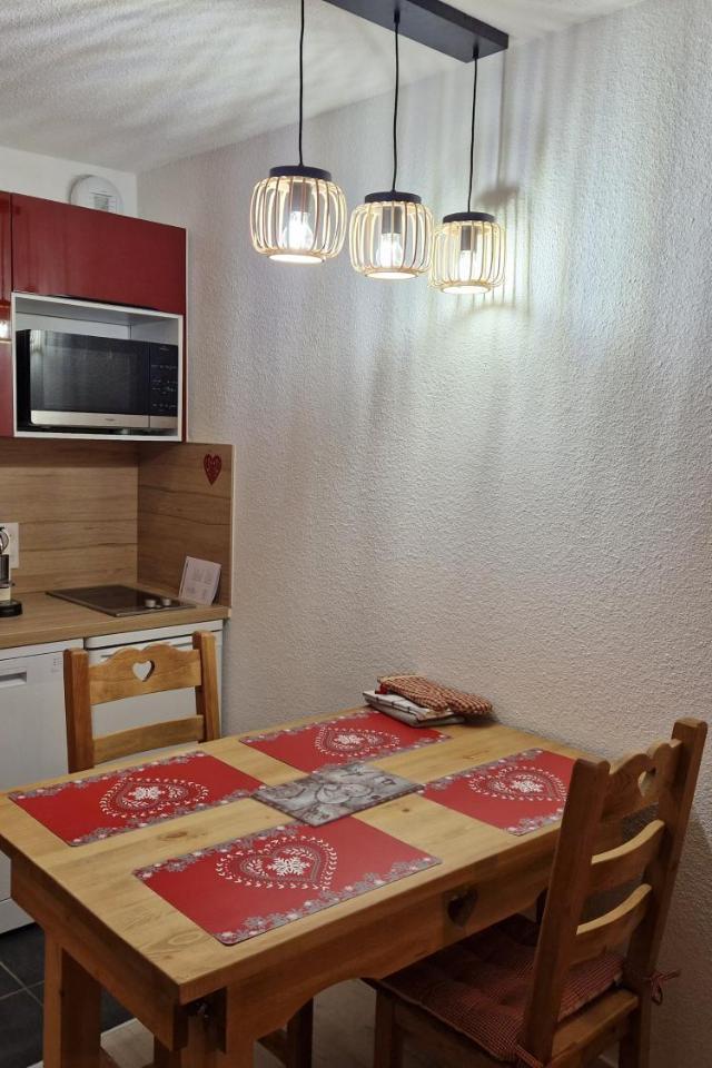 2 Piece Cabine Val Thorens