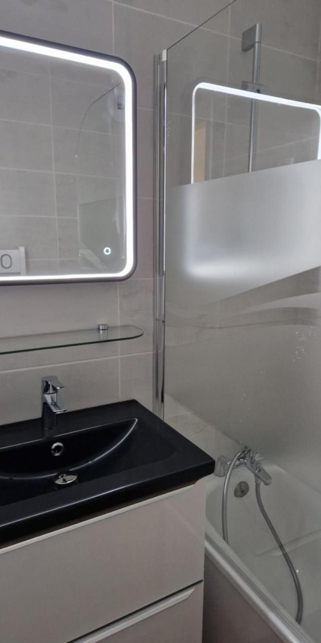 2 Piece Cabine Val Thorens – bild 9