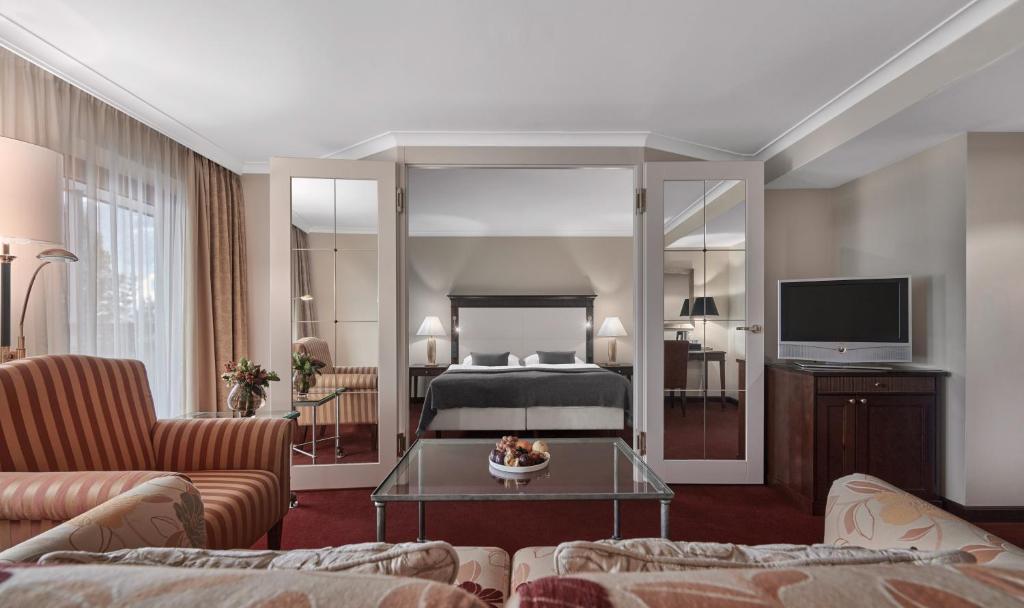 Familiesuite med balkon max 4 pers. – Lebenberg Schlosshotel