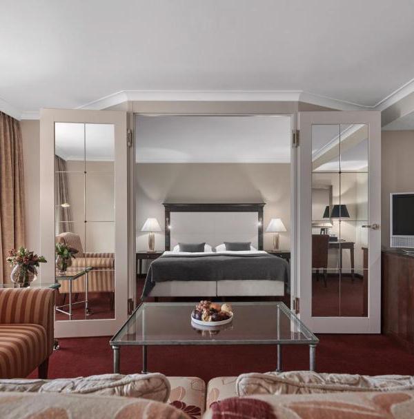 Familiesuite med balkon max 4 pers. – Lebenberg Schlosshotel