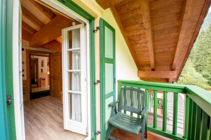 Dobbeltværelse eller 2-sengsværelse med balkon – Hotel Villa Rosella (Alba) (1/10)
